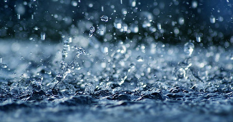 Khasiat air hujan untuk obati santet